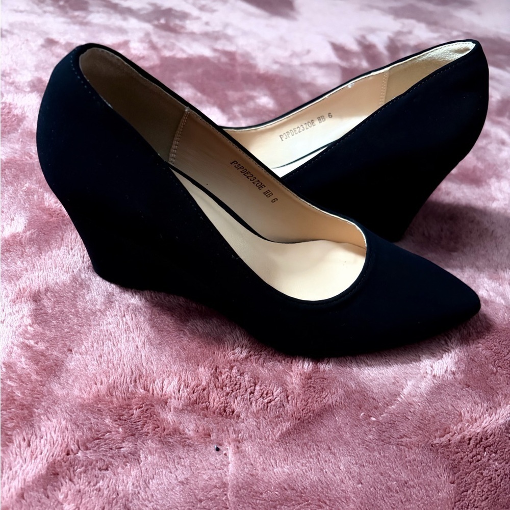 IDIFU Classic Black Heels for Women